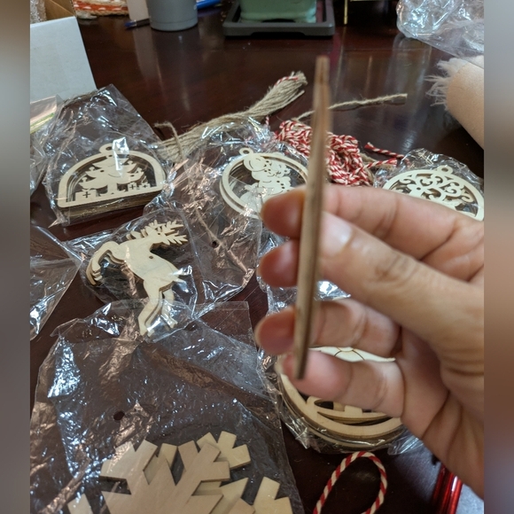 Wooden Christmas Tree Ornaments Set 100 Psc - Picture 5 of 10